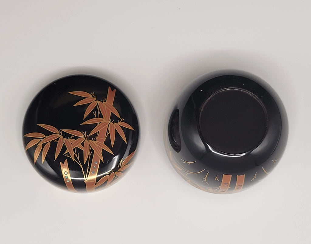 Japanese tea caddy Shuchiku maki-e 朱竹蒔絵 Yōhō