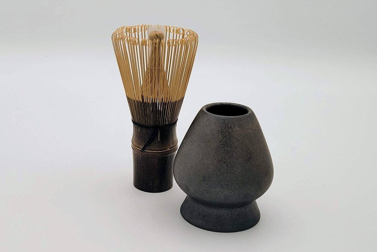Matcha set handgesneden zwarte bamboe wisk klopper (100 tanden) met houder