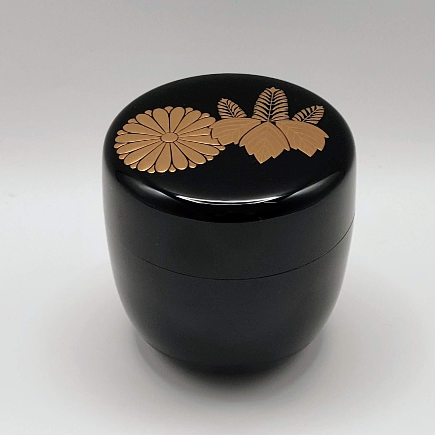 Thee container kiku-kiri maki-e 菊桐  ō-natsume met nashiji Maeda Seihō