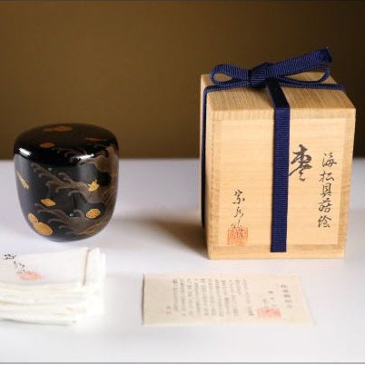 Wajima raden mirugai natsume with mother-of-pearl inlay Sea Pen & Shell design (Mirugai natsume) by Shimizu Sōsui